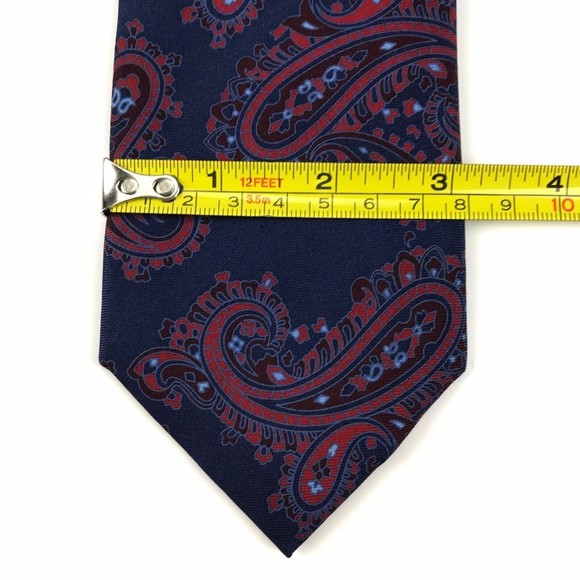 Tommy Hilfiger Men's 100% Silk Navy Blue Red Paisley Elegant Necktie 3.25" x 59" - Picture 7 of 8